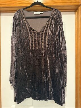Studio C Crushed Velvet V-Neck Tunic in Charcoal Gray